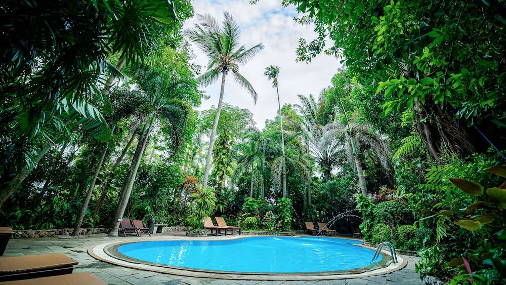 Baan Klang Aow Beach Resort Бан Крут Екстериор снимка
