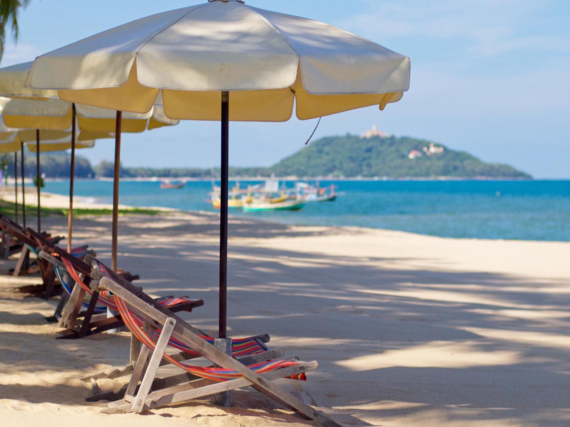 Baan Klang Aow Beach Resort Бан Крут Екстериор снимка
