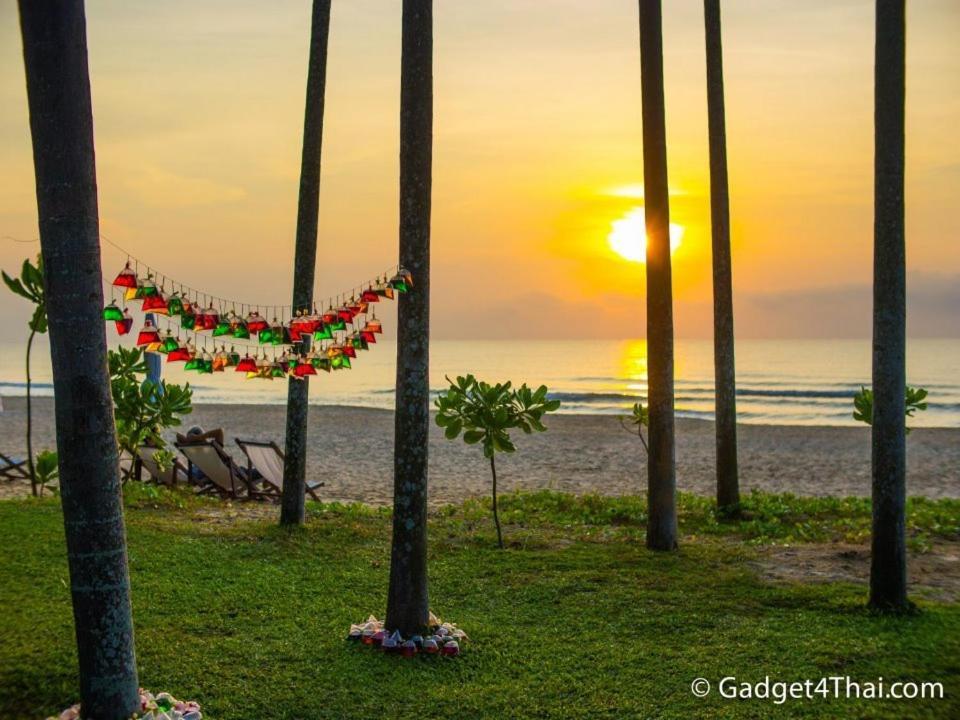 Baan Klang Aow Beach Resort Бан Крут Екстериор снимка