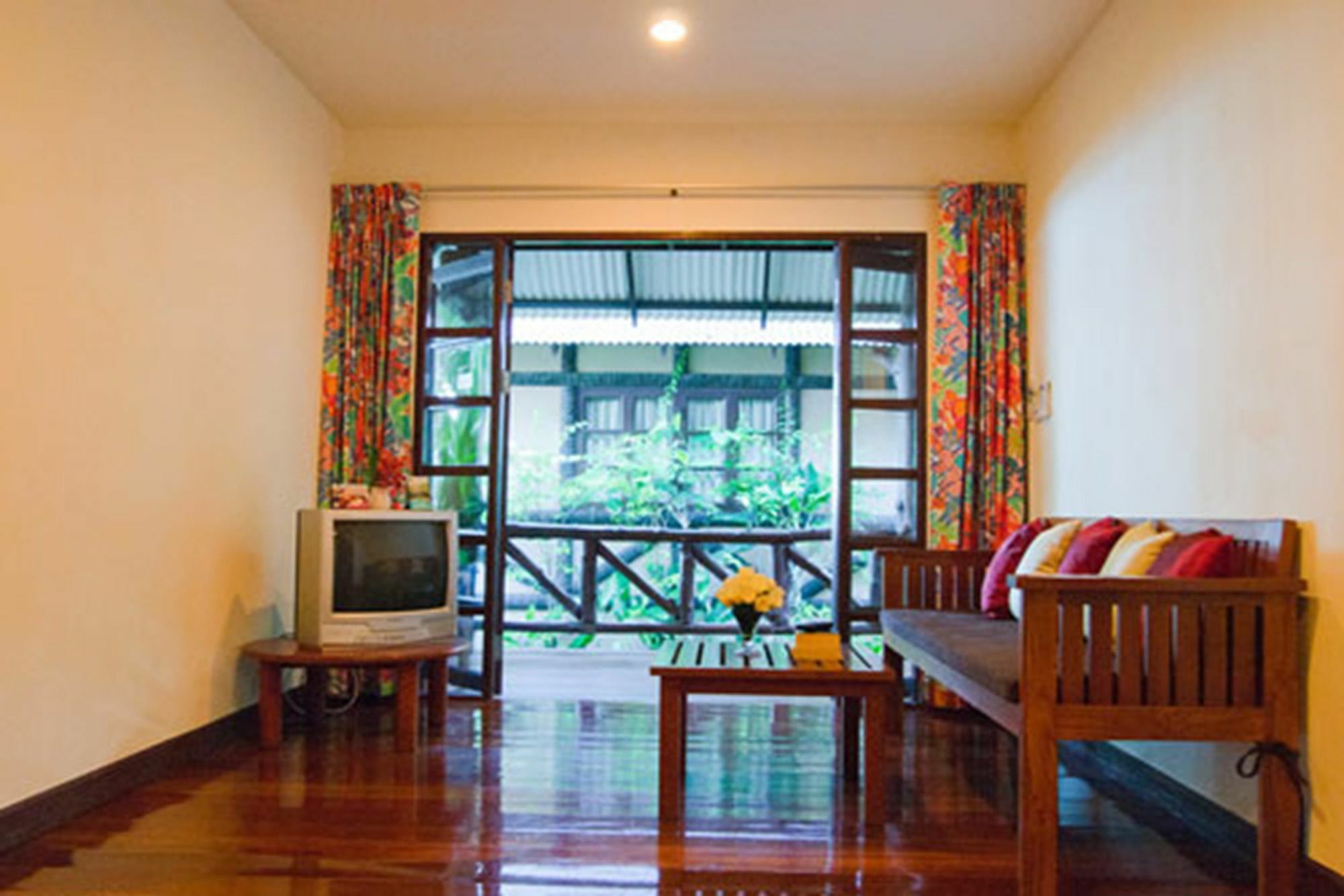Baan Klang Aow Beach Resort Бан Крут Екстериор снимка