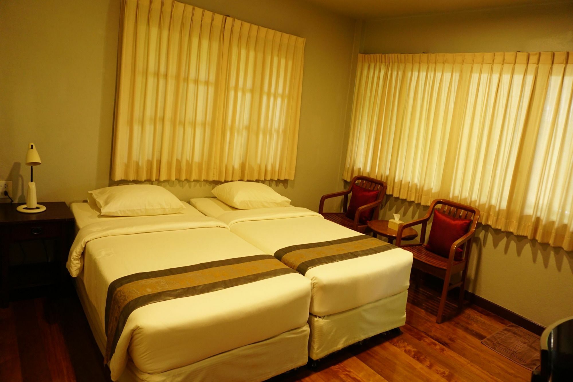 Baan Klang Aow Beach Resort Бан Крут Екстериор снимка
